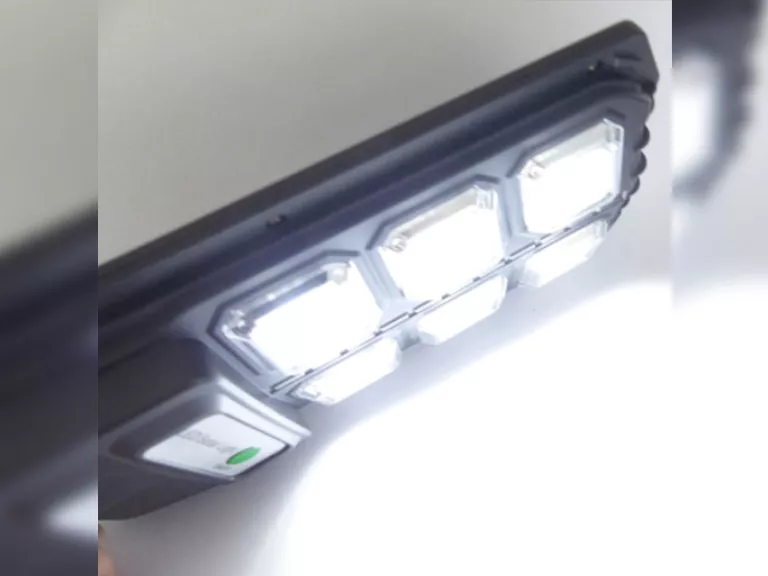 Foco Solar LED 6 Placas 100 Watts Importclick