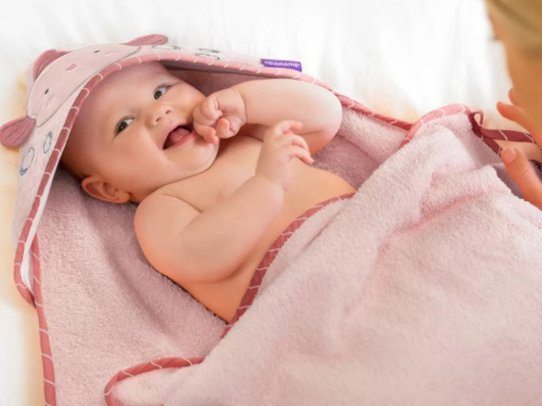 Toalla de Baño Clevamama Rosada Importclick